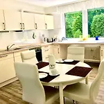 3 Zi Fewo Im Gruenen Mit Terrasse Und Garten Gratis Therme Oder 1 Zi Standart Apartment Mit Balkon Ohne Gartenblick Bad Bevensen