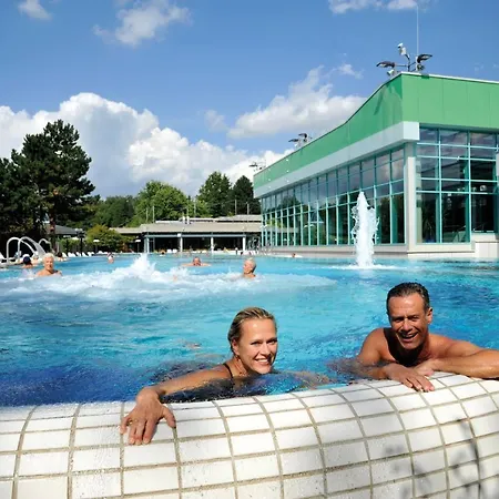 3 Zi Im Gruenen Mit Terrasse Und Garten Gratis Therme Oder 1 Zi Standart Mit Balkon Ohne Gartenblick * Bad Bevensen