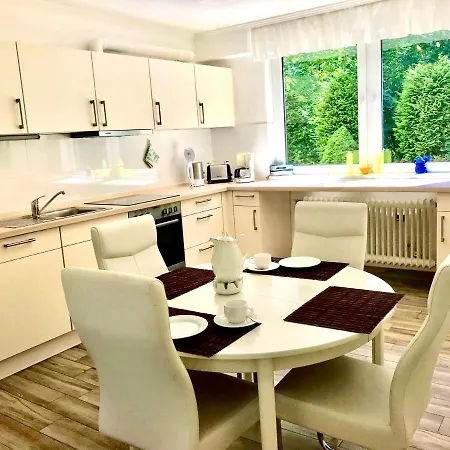 Im Gruenen Mit Terrasse Und Garten - Gratis Therme 바트베벤슨