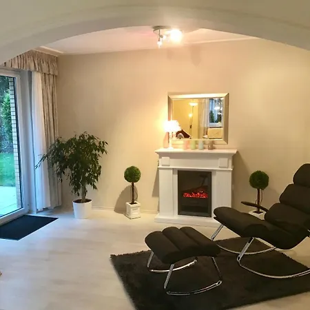 Im Gruenen Mit Terrasse Und Garten - Gratis Therme 아파트 바트베벤슨