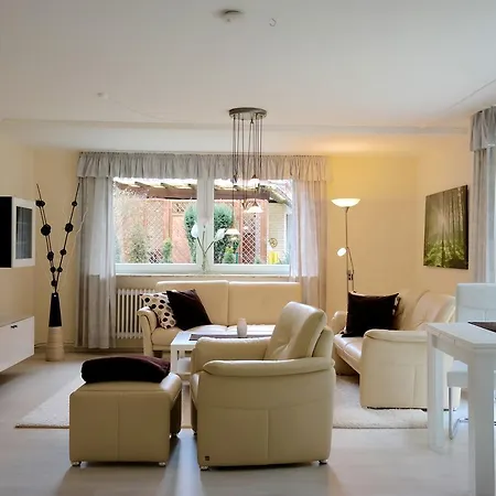 아파트 Im Gruenen Mit Terrasse Und Garten - Gratis Therme 바트베벤슨