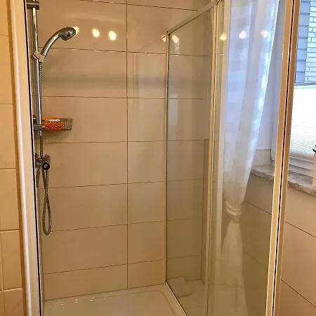 3 Zi Im Gruenen Mit Terrasse Und Garten Gratis Therme Oder 1 Zi Standart Mit Balkon Ohne Gartenblick